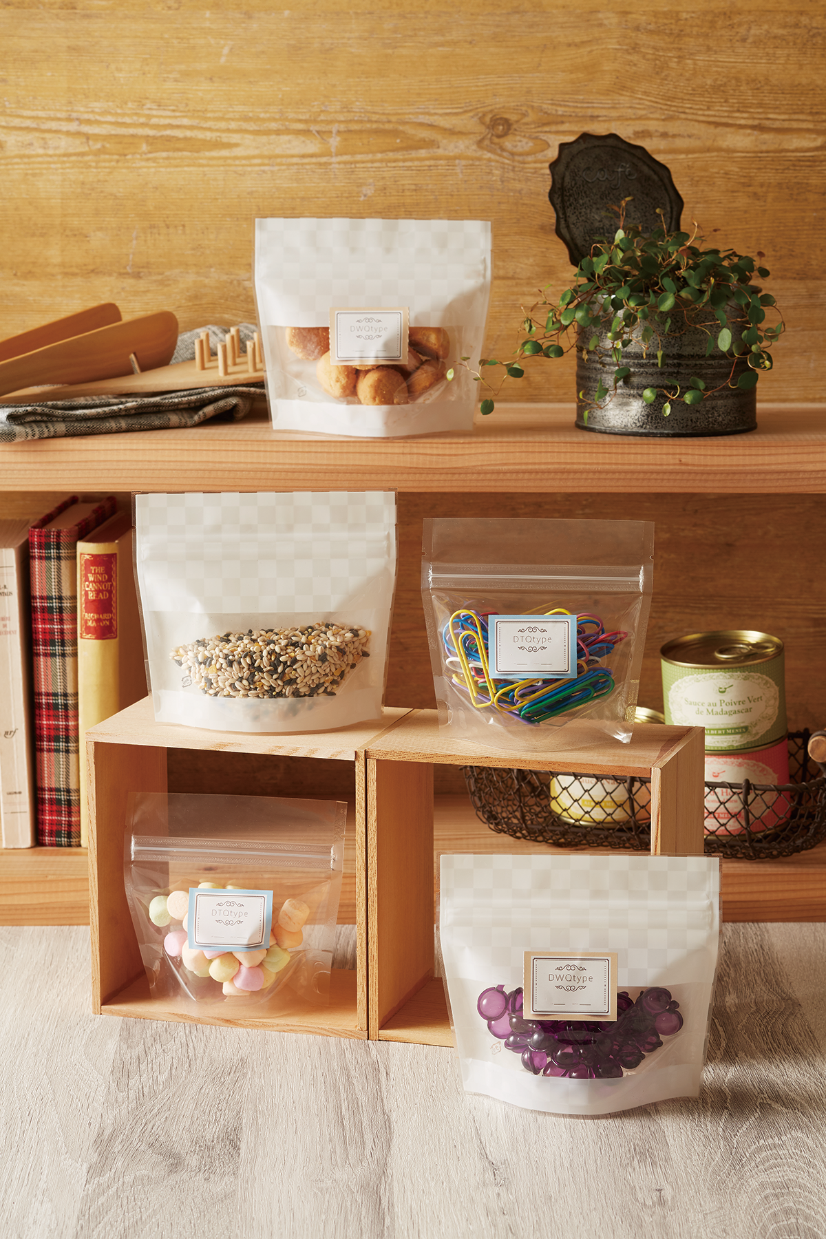 【DWQ(白)】チャック付スタンドパック袋OP#20//透明蒸着PET#12//CP#50