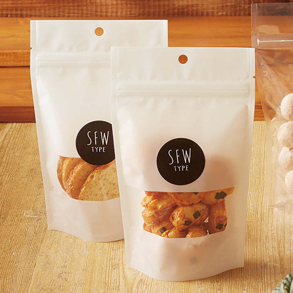 【SFW(白)】チャック付スタンドパック袋OP#20//透明蒸着PET#12//CP#50