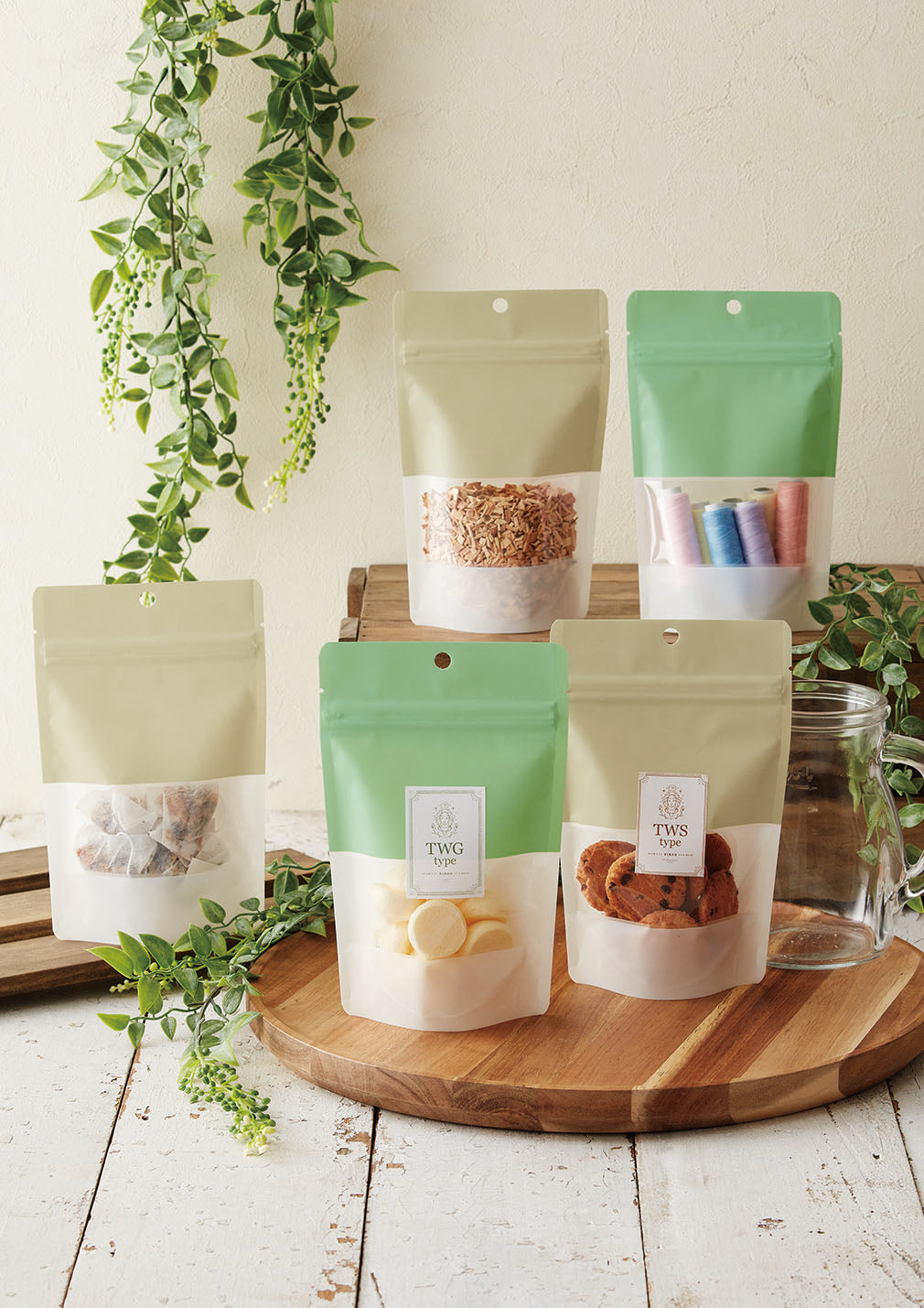 【TWG(薄緑)】チャック付スタンドパック袋OP#20//透明蒸着PET#12//CP#50