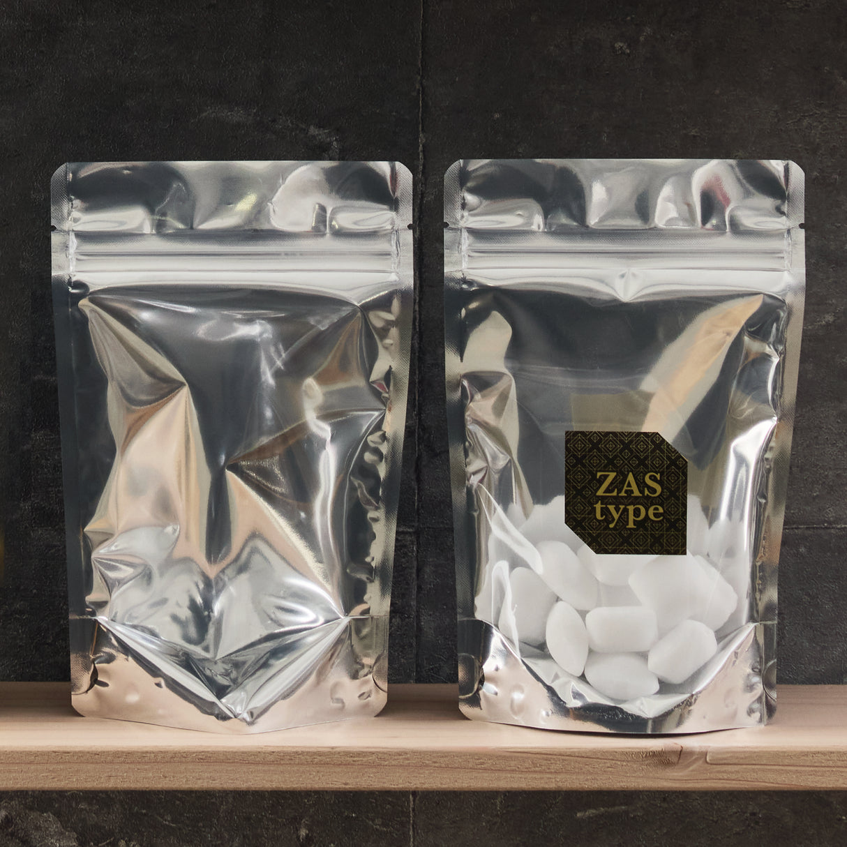 【ZAS】チャック付スタンド袋（表）OP#20//透明蒸着PET#12//CP#50（裏）OP#20//VMPET#12//CP#50